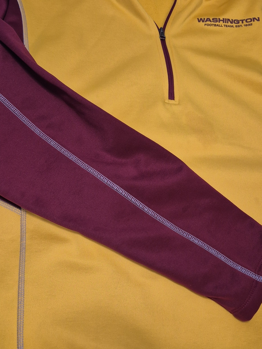 Washington NFL team apparel Men’s Maroon and Gold quarter zip fleece combine XXL